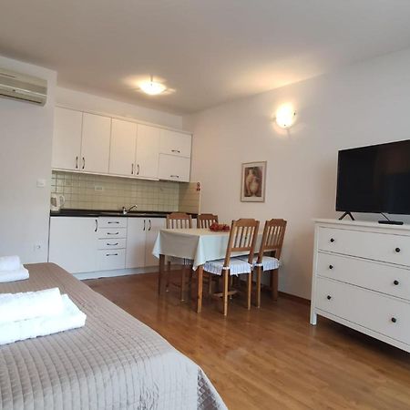 Ivana Apartman 2 ツリクヴェニツァ エクステリア 写真