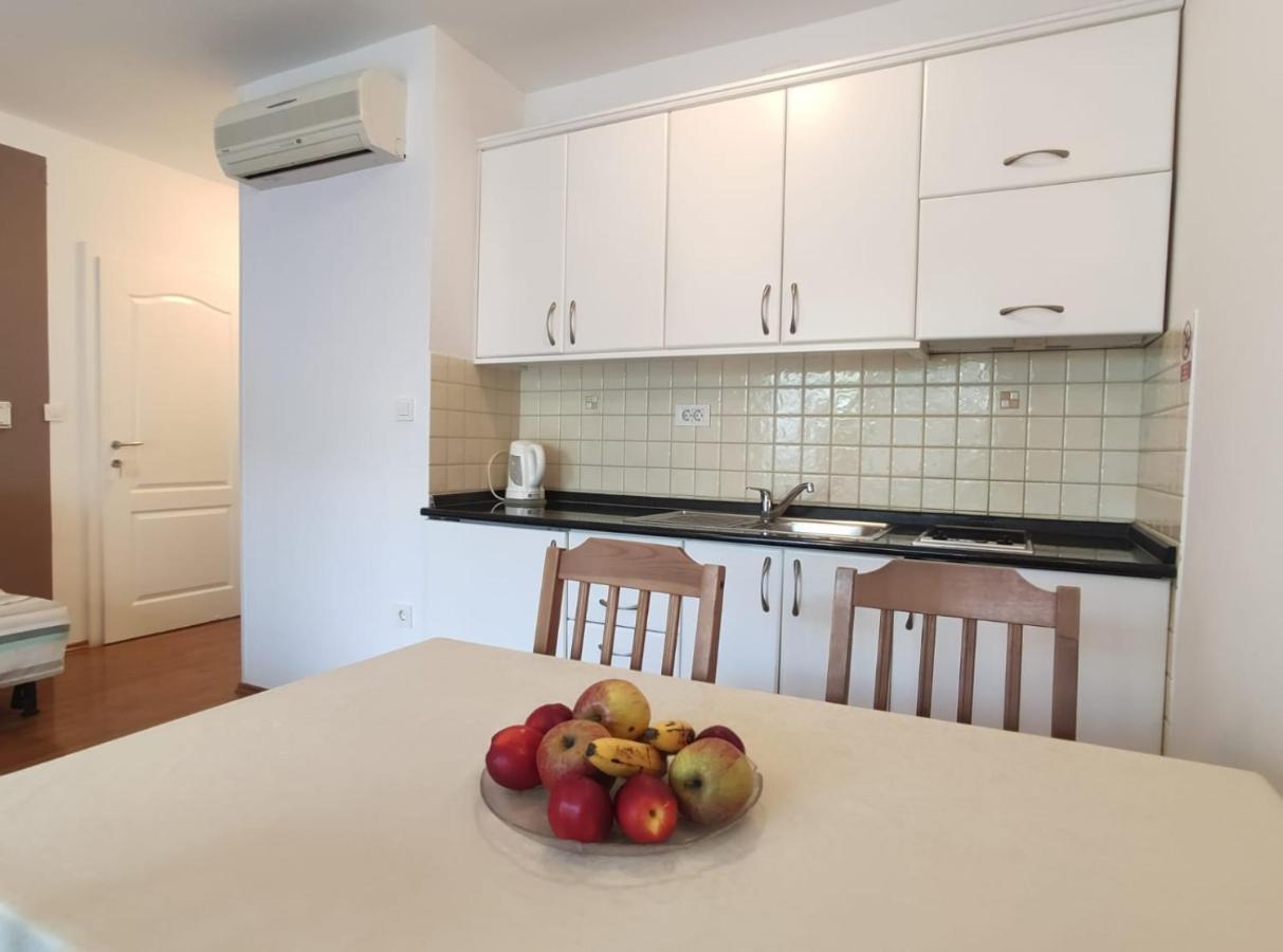 Ivana Apartman 2 ツリクヴェニツァ エクステリア 写真