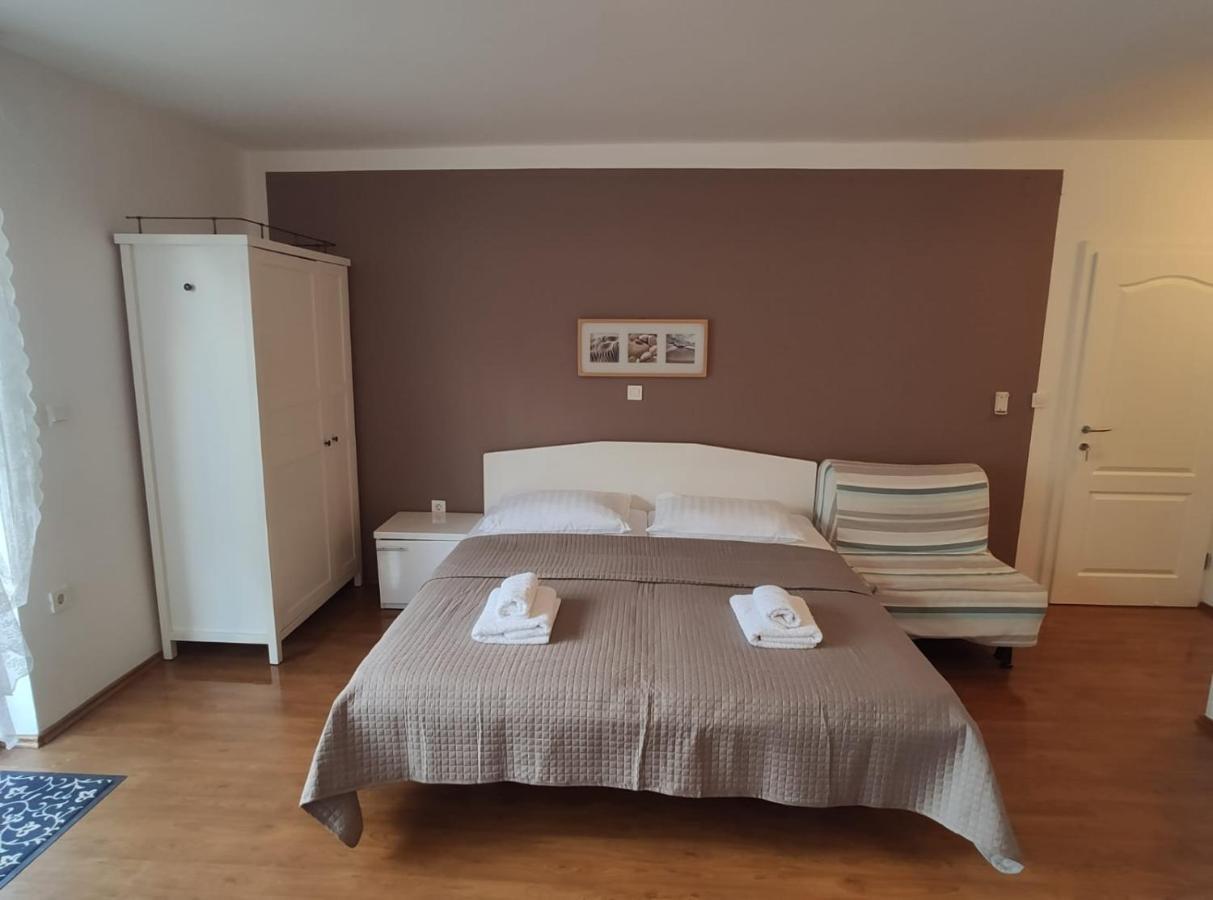 Ivana Apartman 2 ツリクヴェニツァ エクステリア 写真